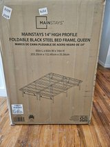 Foldable black steel bed frame - queen in Alamogordo, New Mexico