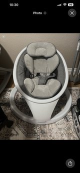 electronic swing / rocker new /hardly  used in Fort Irwin, California