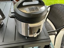 Instant Pot in like new condition in Vacaville, California