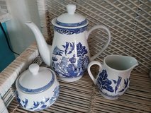 beautiful tea pot set in Alamogordo, New Mexico