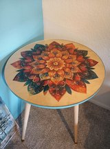 4 legged table with glass top in Alamogordo, New Mexico