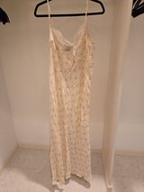 Woman's Dress XL in Okinawa, Japan
