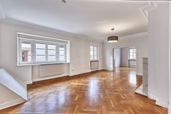 VIDEO: DOGS ALLOWED! HISTORIC HOUSE! 230m², 5.5 Bed, Fireplace, Roof Terrace.... in Wiesbaden, GE