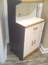 storage/microwave cart in Warner Robins, Georgia
