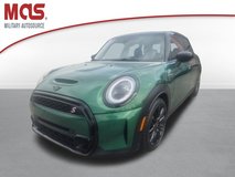 2022 Mini Cooper Wagon S in Grafenwoehr, GE