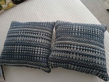 2 beautiful couch pillows in Alamogordo, New Mexico