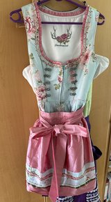 Dirndl size 38, but more like size 36 in Stuttgart, GE