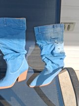 Beautiful women's denim cow girl boots in Hopkinsville, Kentucky