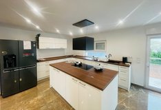 TLA/TDY spacious 4BR 4BA house w/ fenced yard, 9min to RAB [ref: FI39] in Ramstein, Germany