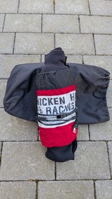 Chicken hawk tires warmers 110v in Stuttgart, GE