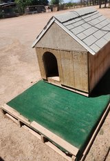 Dog House in Alamogordo, New Mexico