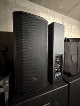 JBL PRX835W 15” 3way Powered Speakers (Pair) – Great Condition – ¥250,000 OBO in Okinawa, Japan