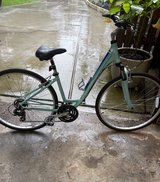 Schwinn Voyageur 2 Hybrid Bike in Spring, Texas