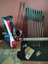 Mens RH Golf Set Standard Size in Bolingbrook, Illinois