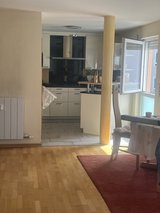 Beautiful 2-3 BR apartment with elevator in Stuttgart, GE