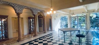 by Jess: excl. residence in Hochheim - 12 mins to Clay in Wiesbaden, GE