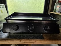 Cozze Plancha grill gas powered 3 x used in Ramstein, Germany