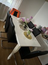 Dining Room Table and 6 chairs in Ramstein, Germany