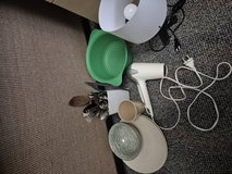 Hair dryer lamp utensils plates in Wiesbaden, GE