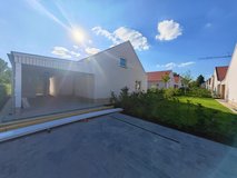 High quality DETACHED HOUSE in Hütschenhausen FOR RENT in Ramstein, Germany
