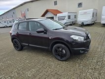 NISSAN QASHQAI 2.0 AUTOMATIC  2011 • ONLY 79,000 MILES • BLACK in Ramstein, Germany