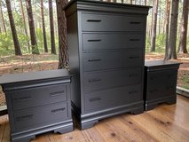 Large Broyhill Dresser & Nightstands 3pc Bedroom Set Solid Wood Black Satin New in Kingwood, Texas