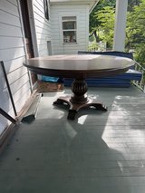 Nichols and Stone Round Dining table in Yorkville, Illinois
