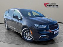 2025 Chrysler Pacifica Select in Ramstein, Germany