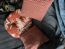 Throw pillows and cushion in Chicago, Illinois