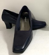 New! 8M I Love Comfort navy square toe Pumps - 2.25" Heels in Naperville, Illinois
