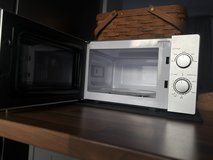 220v Small Microwave in Ramstein, Germany