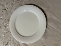 Fine Bone China Dinner plates in Okinawa, Japan