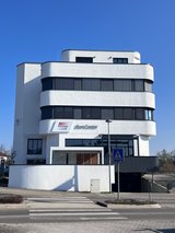 Spacious Apartment in Schönaich- Close to the Military base in Stuttgart, GE