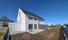 First time move-in: Newly built duplex in Gärtringen in Stuttgart, GE