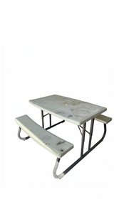 Free table in Travis AFB, California
