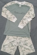 Cream camo 3 piece set in Alamogordo, New Mexico