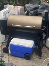 Traeger PRO SERIES 34 Bronze SMOKER/ GRILL in Okinawa, Japan