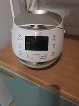 Rice cooker 8 cups in Ramstein, Germany