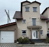 8 BR 3,5 BA Duplex in Ramstein with garden, balcony & terrace! in Ramstein, Germany