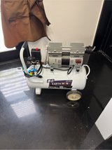 Air Compressor W/ accessories in Okinawa, Japan