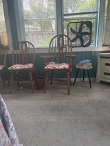 4 chairs in Naperville, Illinois