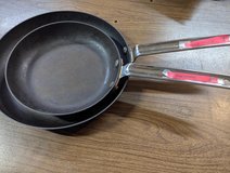 Non-stick frying pans in Yorkville, Illinois