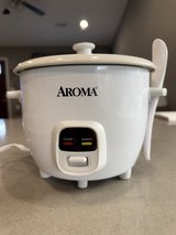 Rice Cooker *Like New* in Fort Leonard Wood, Missouri