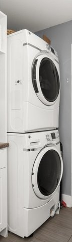 GE washer and gas Drier in Chicago, Illinois