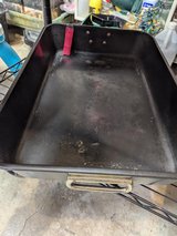 Roasting pan in Oswego, Illinois