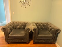 grey accent chairs in Naperville, Illinois