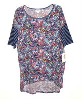 NEW LuLaRoe Irma Simply Comfortable High-Low GEO Tunic Tee Top Shirt Medium in Plainfield, Illinois