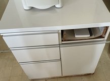 Free- White Cabinet in Okinawa, Japan