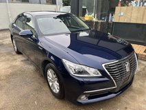 “BLUE VELVET”- 2013 TOYOTA CROWN HYBRID/LOADED/RATED 54.6 MILES PER GALLON in Okinawa, Japan