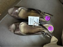 NEW 8.5 Women’s heels- Bandolino in Bolingbrook, Illinois